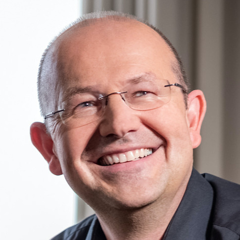 Dr. Claus Hackmann